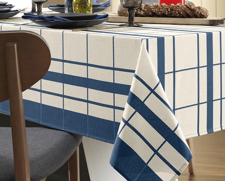 Toalha de Mesa Karsten Sempre Limpa Bonami - Quadrada - 1.40x1.40m