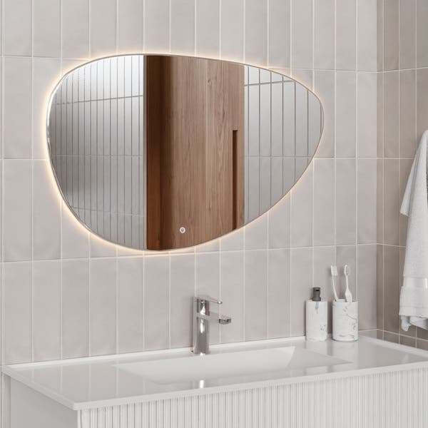 Espelho para Banheiro Orgânico com LED Bivolt 50x80cm Gavix