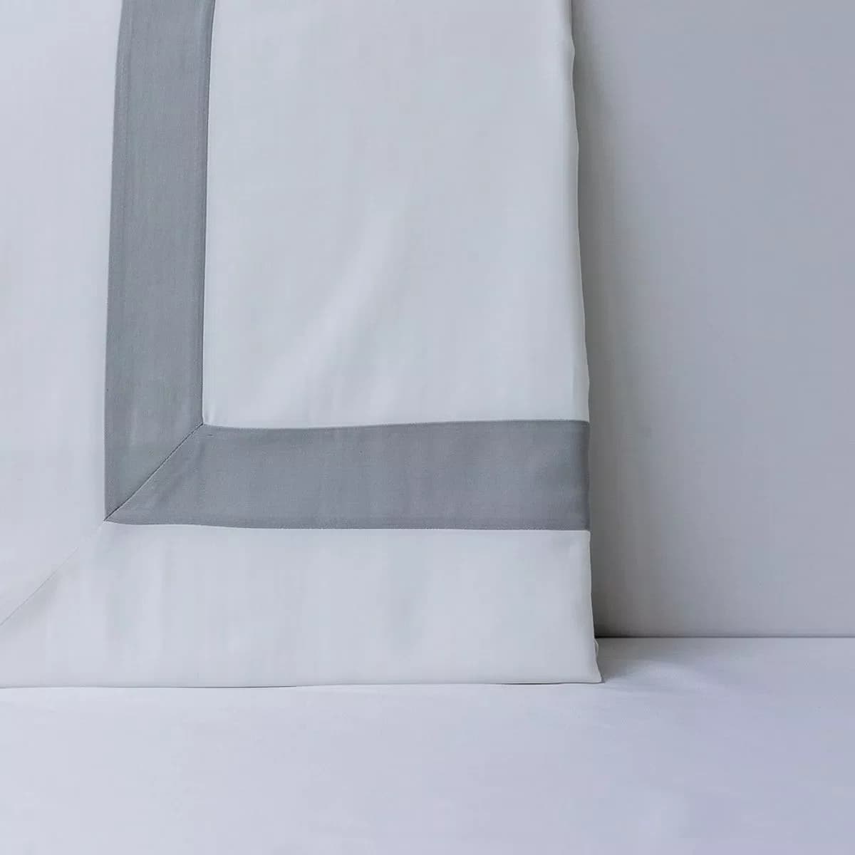 Capa Para Duvet King Turin 300 Fios Artelassê Branco/Cinza Brita