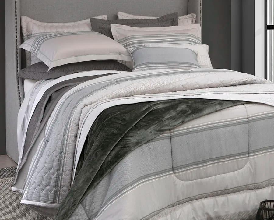 Colcha Matelassê Lazio Queen com 2 Porta Travesseiros - Percal 300 Fios - Linha K
