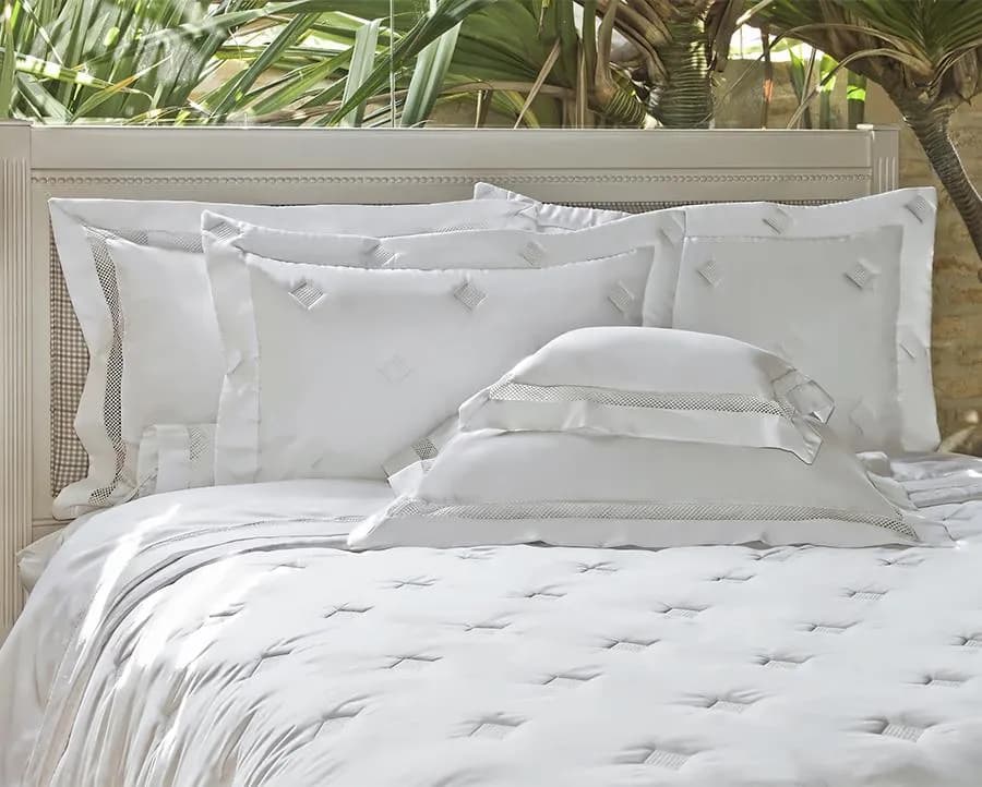 Colcha Matelassê Tivoli Super King com 2 Porta Travesseiros - Percal 700 Fios - Artelassê