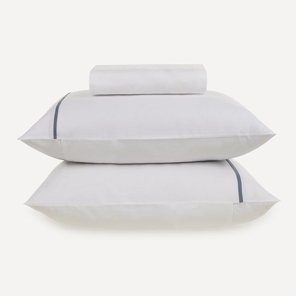 Lençol Queen com Elástico e Fronhas 100% Algodão Noah Branco/Azul Porcelana