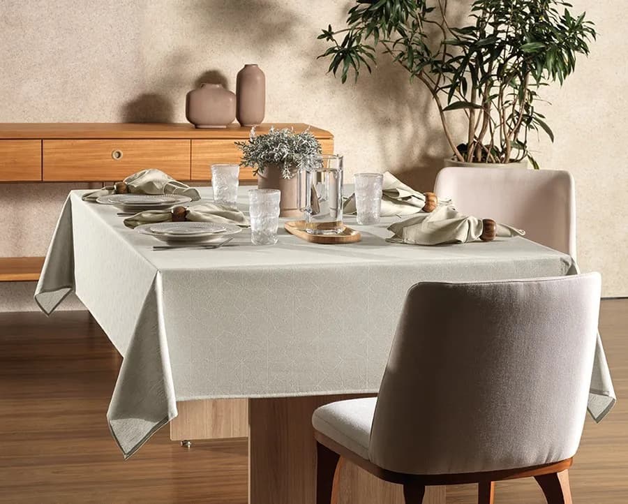 Toalha de Mesa Karsten Sempre Limpa Jacquard Caetano - Quadrada - 1.80x1.80m